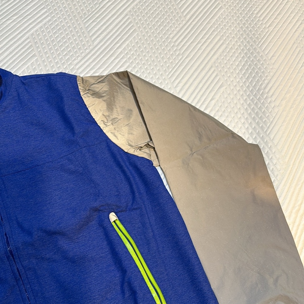 Unique Under Armour Jacket - image 2